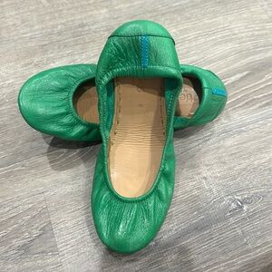 Tieks clover green